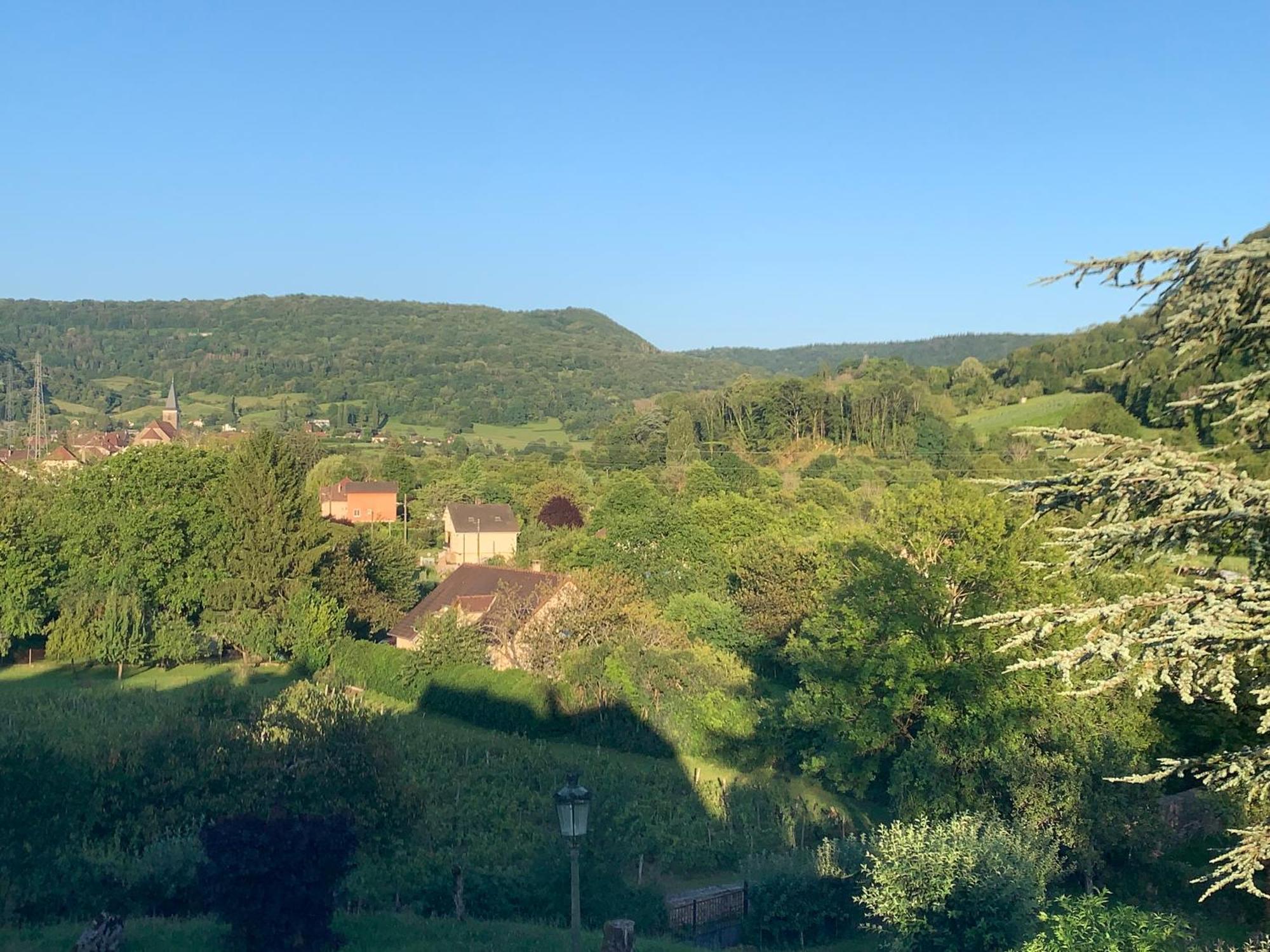 Longue Vue En Arbois Bed and Breakfast Εξωτερικό φωτογραφία