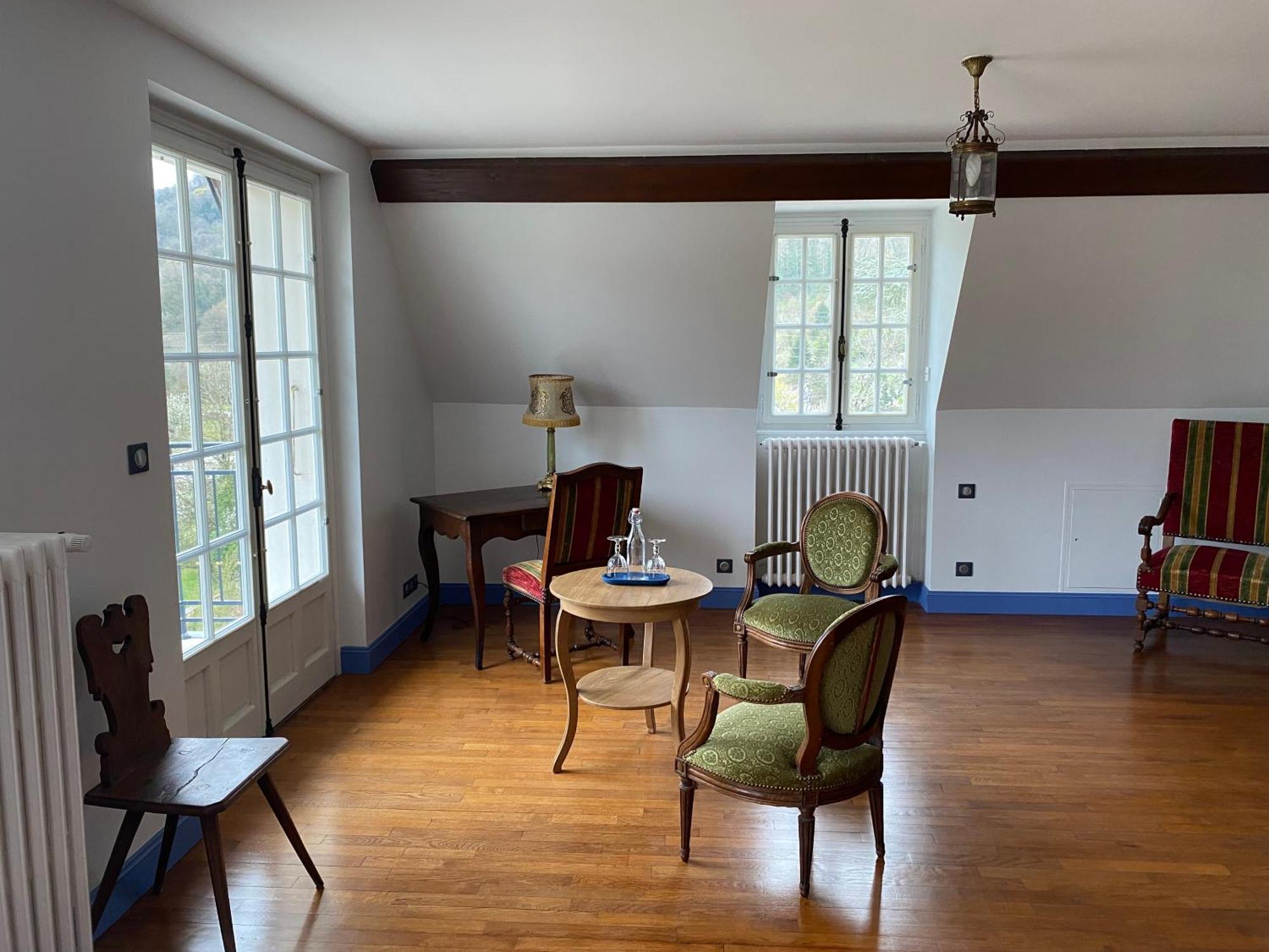 Longue Vue En Arbois Bed and Breakfast Εξωτερικό φωτογραφία
